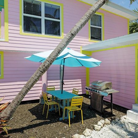 Charming Suite With Balcony And Bikes At Historic Sandpiper Inn Sanibel Dış mekan fotoğraf