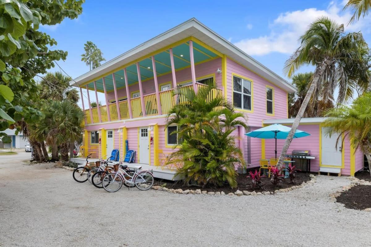 Charming Suite With Balcony And Bikes At Historic Sandpiper Inn Sanibel Dış mekan fotoğraf