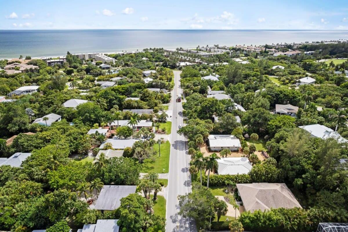 Charming Suite With Balcony And Bikes At Historic Sandpiper Inn Sanibel Dış mekan fotoğraf