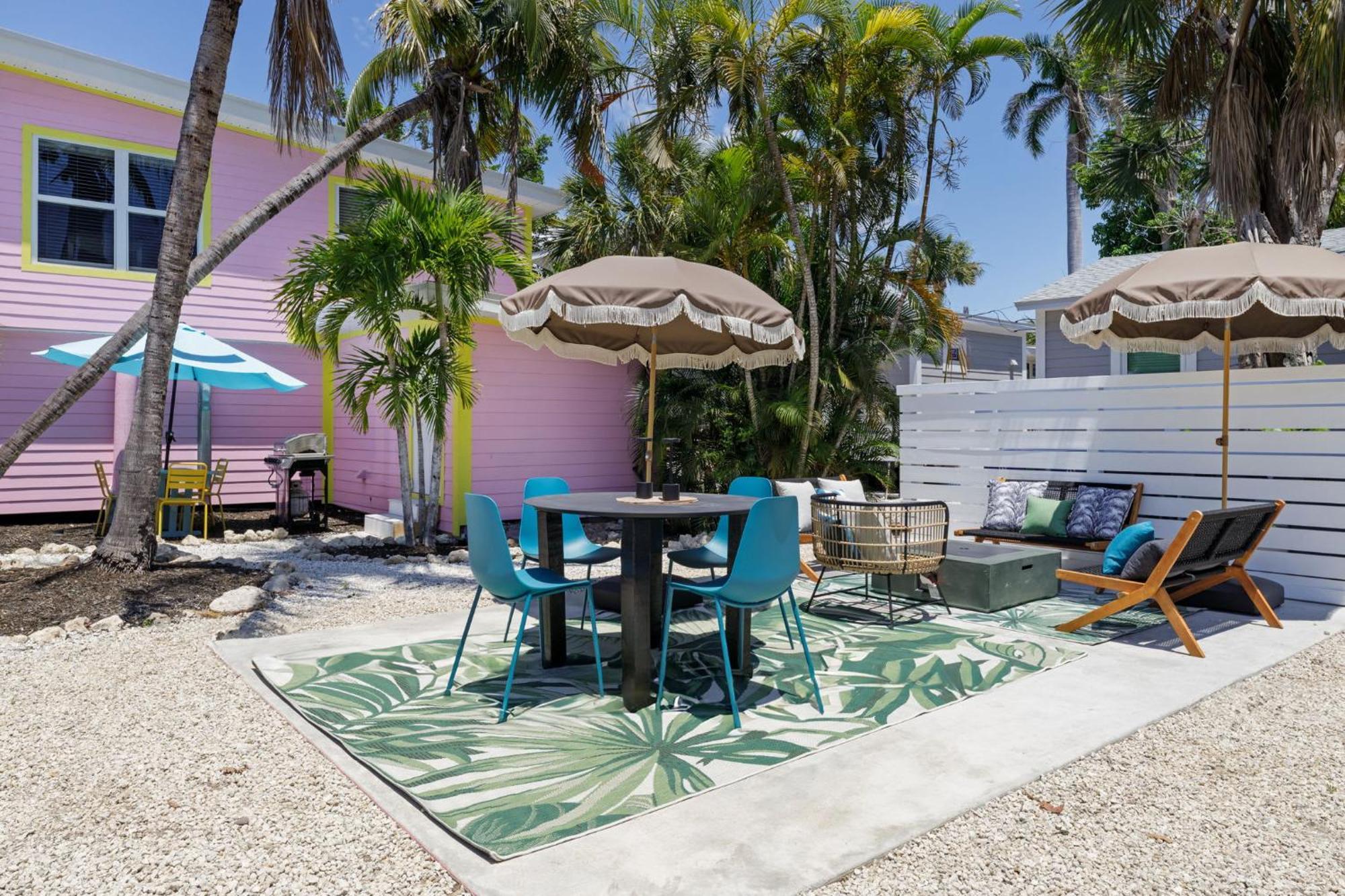 Charming Suite With Balcony And Bikes At Historic Sandpiper Inn Sanibel Dış mekan fotoğraf